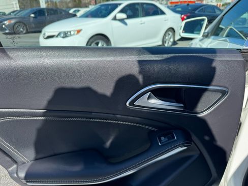 Used 2019 Mercedes-Benz CLA 250 image 22
