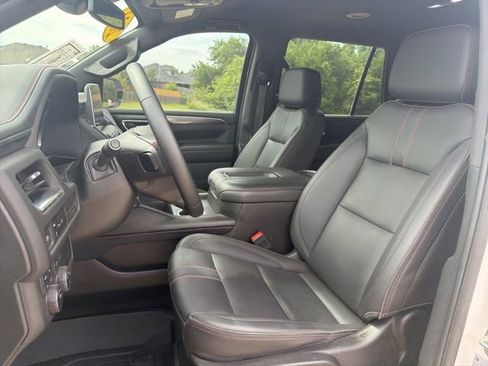 Used 2023 Chevrolet Tahoe RST AWD/4WD image 10