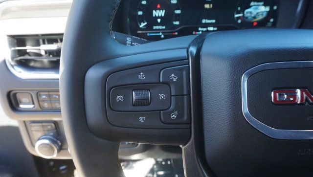 Used 2024 GMC Yukon AT4 w/ Technology Package AWD/4WD image 13