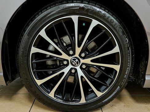 Used 2020 Toyota Camry SE image 26