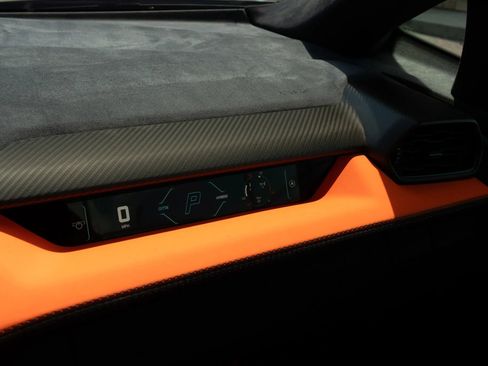 Used 2024 Lamborghini Revuelto AWD/4WD image 58