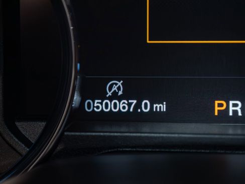 Used 2019 Ford F150 Lariat w/ Equipment Group 502A Luxury image 19