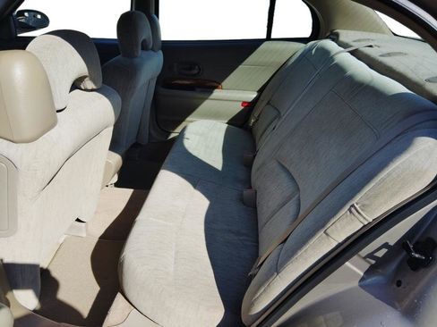 Used 2002 Buick Le Sabre Custom FWD image 23