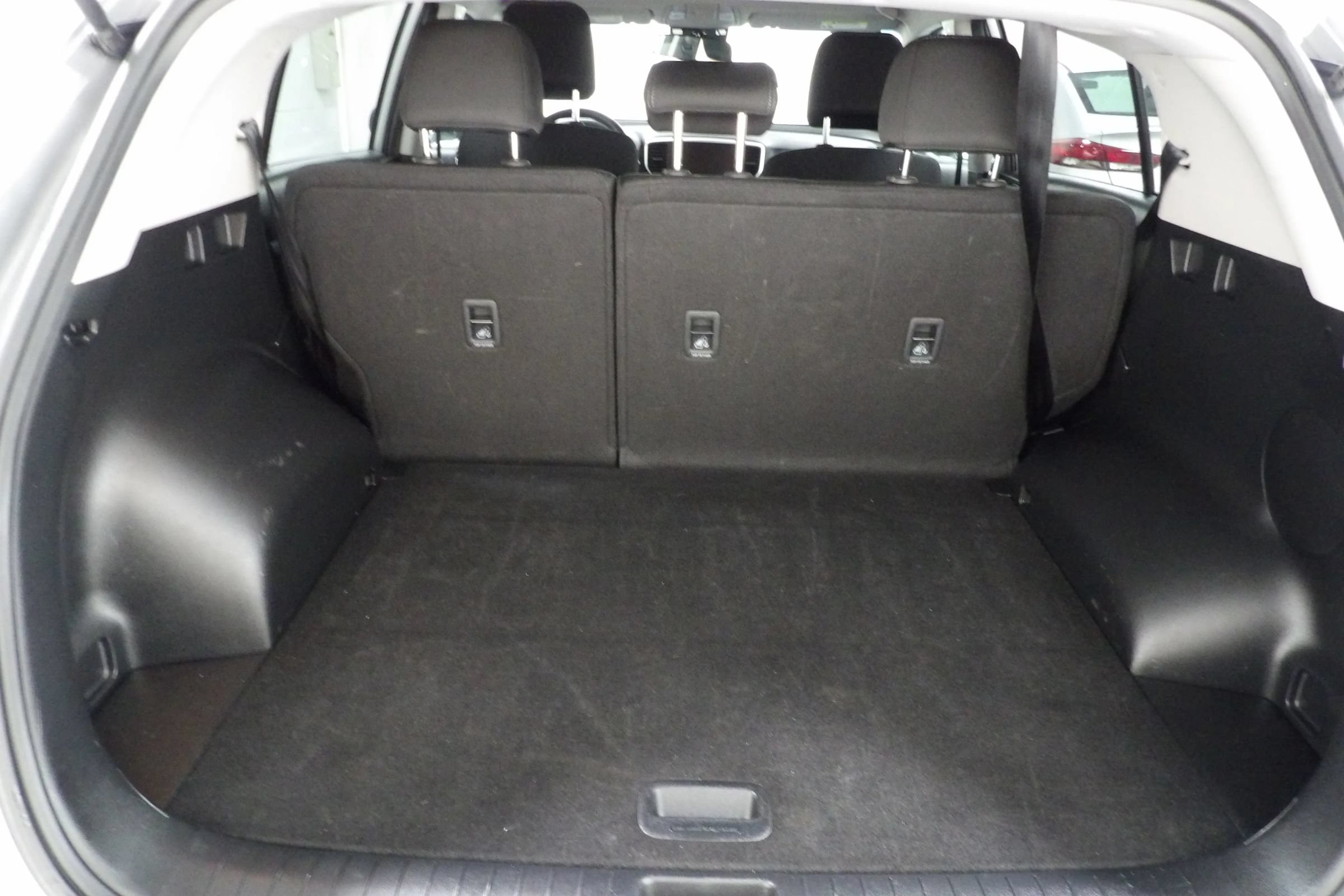 Used 2022 Kia Sportage LX FWD image 6