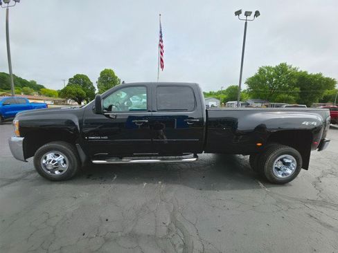 Used 2008 Chevrolet Silverado 3500 LTZ AWD/4WD image 2