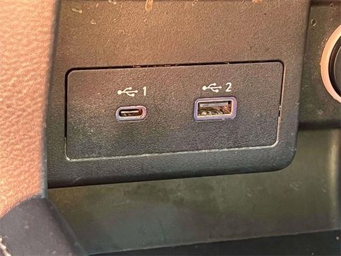 Used 2023 Nissan Kicks SV image 30