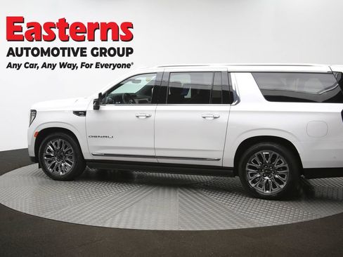 Used 2023 GMC Yukon XL Denali Ultimate w/ LPO, Floor Liner Package AWD/4WD image 70