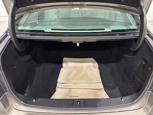 Used 2011 Mercedes-Benz E 350 Sedan image 62
