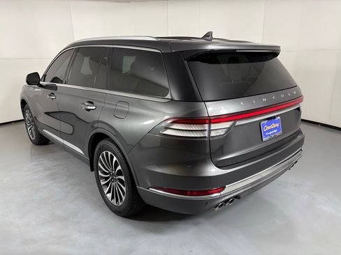 Used 2020 Lincoln Aviator Reserve w/ Elements Package Plus image 6