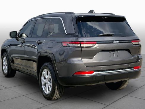 Used 2023 Jeep Grand Cherokee Limited w/ Luxury Tech Group II RWD image 12
