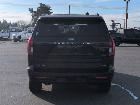 New 2026 Ford Expedition Max Active image 4