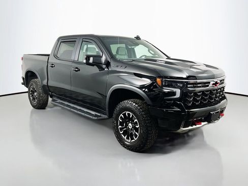 Used 2026 Chevrolet Silverado 1500 ZR2 image 3