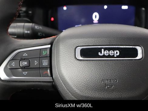 Used 2023 Jeep Compass Trailhawk w/ Trailhawk Elite Group AWD/4WD image 8