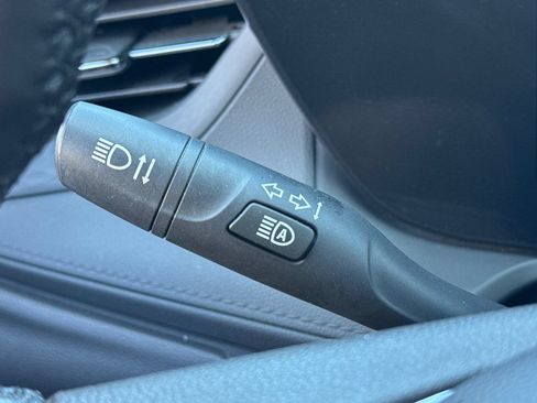 Used 2024 Buick Encore GX Sport Touring FWD image 33