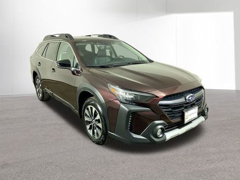 Used 2024 Subaru Outback Limited image 3