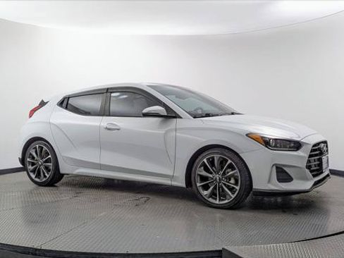 Used 2019 Hyundai Veloster 2.0 Premium FWD image 9