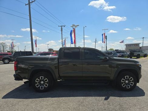 Used 2024 Chevrolet Colorado Z71 w/ Z71 Convenience Package 2 AWD/4WD image 4