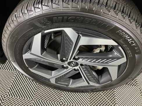 Used 2023 Hyundai Tucson Limited image 10