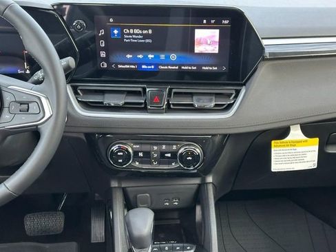 New 2026 Chevrolet TrailBlazer LT w/ Convenience Package FWD image 8