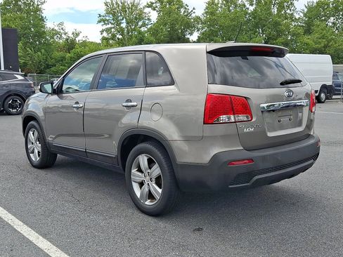 Used 2011 Kia Sorento EX w/ Limited Pkg AWD/4WD image 7