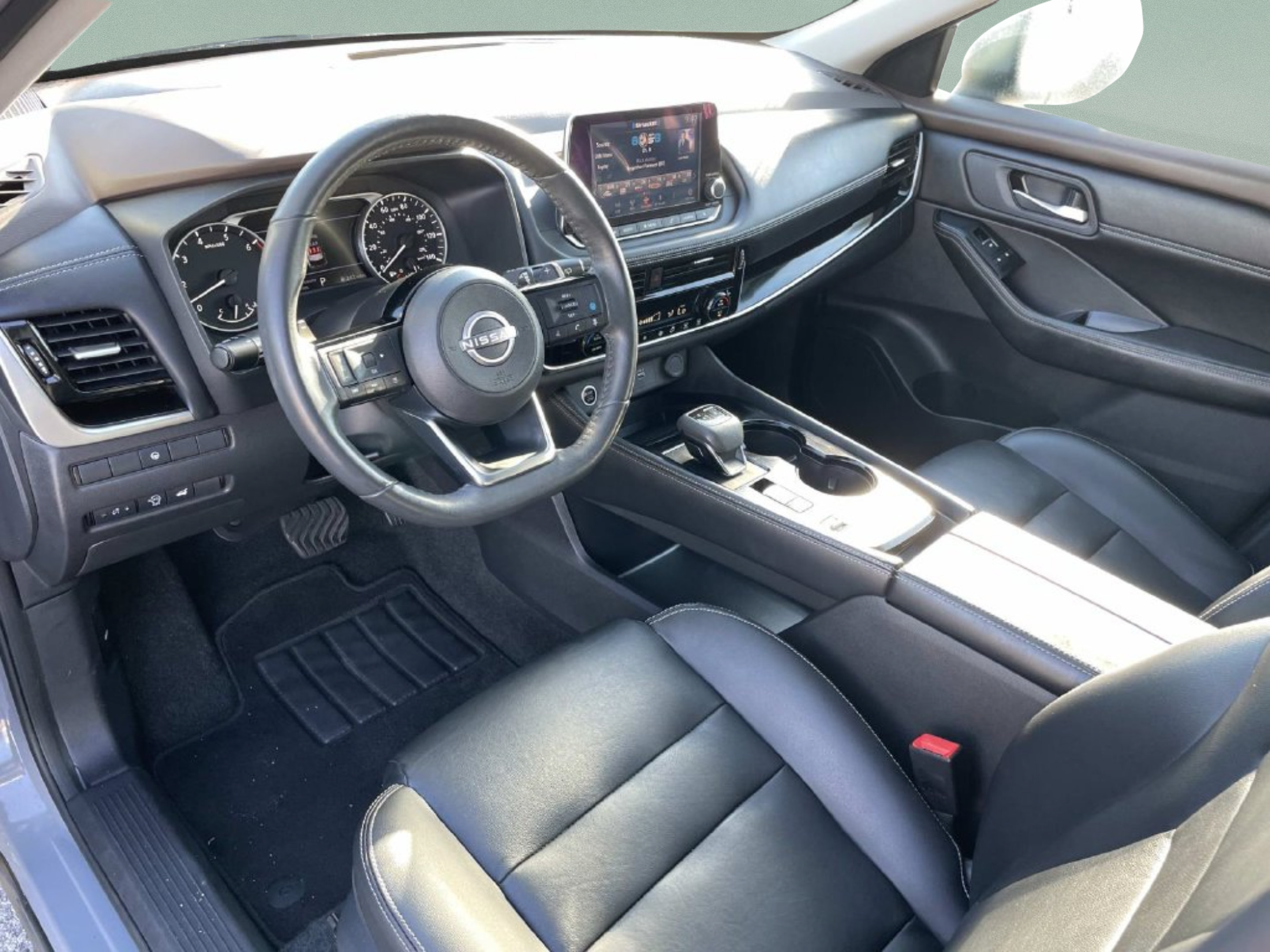 Used 2023 Nissan Rogue SL FWD image 21