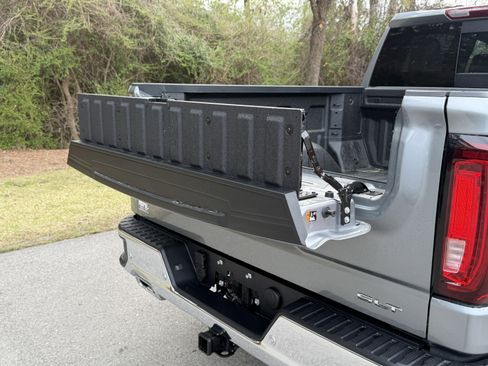 New 2026 GMC Sierra 1500 SLT w/ SLT Premium Plus Package AWD/4WD image 11