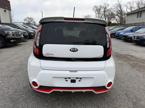 Used 2014 Kia Soul + image 10