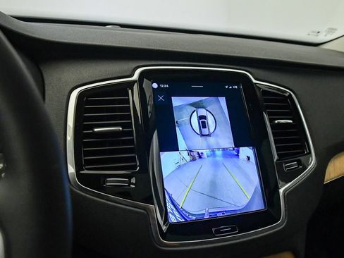 Certified 2024 Volvo XC90 B6 Plus w/ Protection Package Premier AWD/4WD image 22