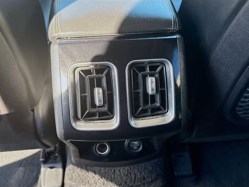 Used 2021 Kia Sorento S w/ Panoramic Sunroof Package image 22