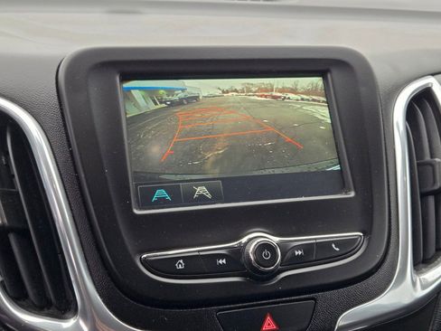 Used 2018 Chevrolet Equinox LT image 23