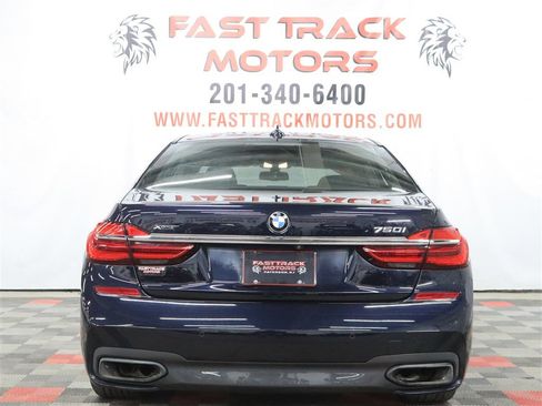 Used 2017 BMW 750i xDrive AWD/4WD image 5