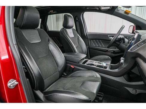 Used 2022 Ford Edge ST w/ Equipment Group 401A AWD/4WD image 18