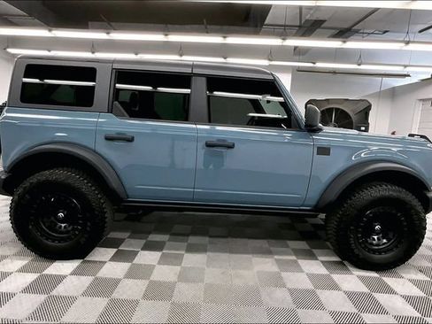 Used 2023 Ford Bronco Badlands w/ Sasquatch Package AWD/4WD image 14
