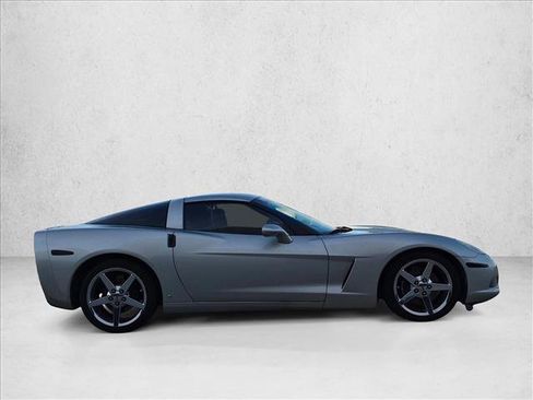 Used 2007 Chevrolet Corvette Coupe RWD image 4