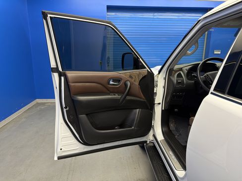 Used 2022 INFINITI QX80 Premium Select w/ Cargo Package image 10