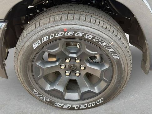 New 2026 RAM 1500 4x4 Crew Cab image 10