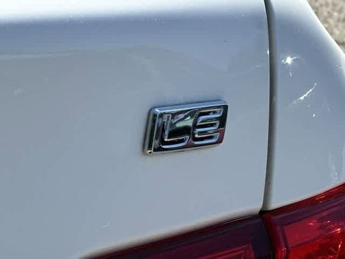 Used 2013 Toyota Corolla LE FWD image 17