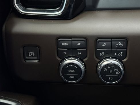 Used 2023 GMC Sierra 1500 Denali w/ Technology Package image 36