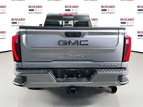 Used 2025 GMC Sierra 3500 Denali Ultimate AWD/4WD image 7