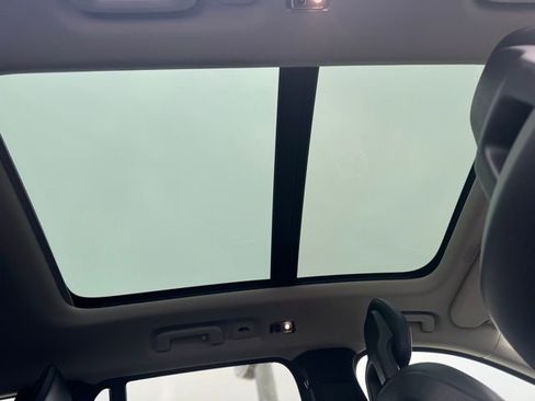 Used 2020 Volvo XC90 T5 Momentum image 24