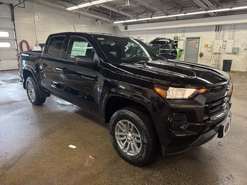 New 2026 Chevrolet Colorado LT image 8