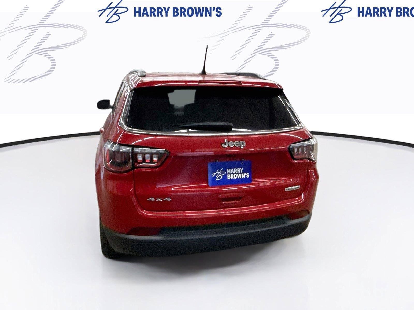 Used 2023 Jeep Compass Latitude AWD/4WD image 9