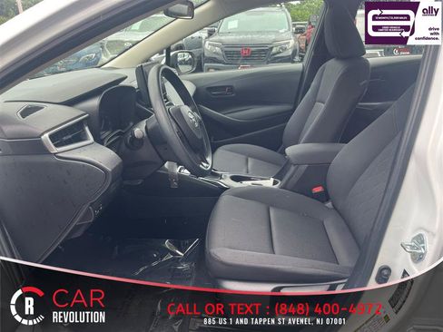 Used 2023 Toyota Corolla LE FWD image 12