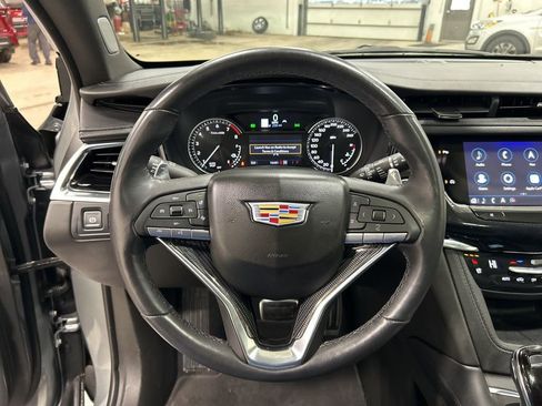 Used 2024 Cadillac XT6 Sport AWD/4WD image 15