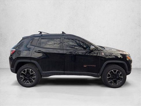 Used 2019 Jeep Compass Trailhawk w/ Cold Weather Group image 4