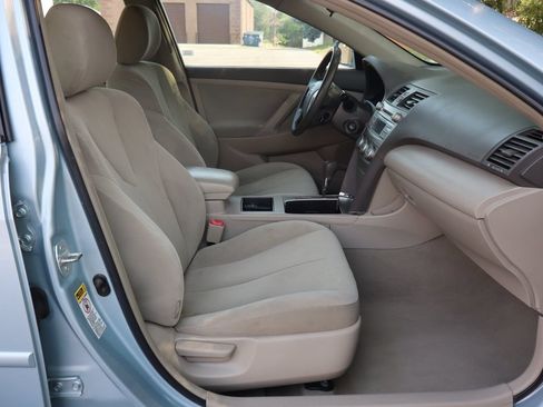 Used 2009 Toyota Camry LE FWD image 21