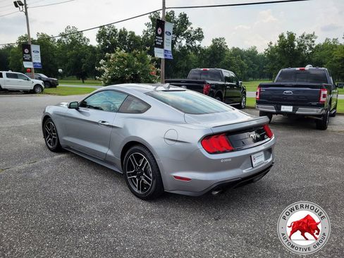 Used 2023 Ford Mustang Premium RWD image 3