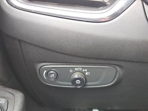 Used 2022 Chevrolet Equinox LT FWD image 16