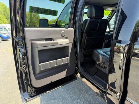 Used 2016 Ford F250 Lariat w/ Lariat Ultimate Package AWD/4WD image 33