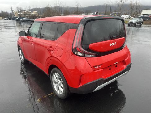 Used 2023 Kia Soul LX w/ Option Group 015 image 5